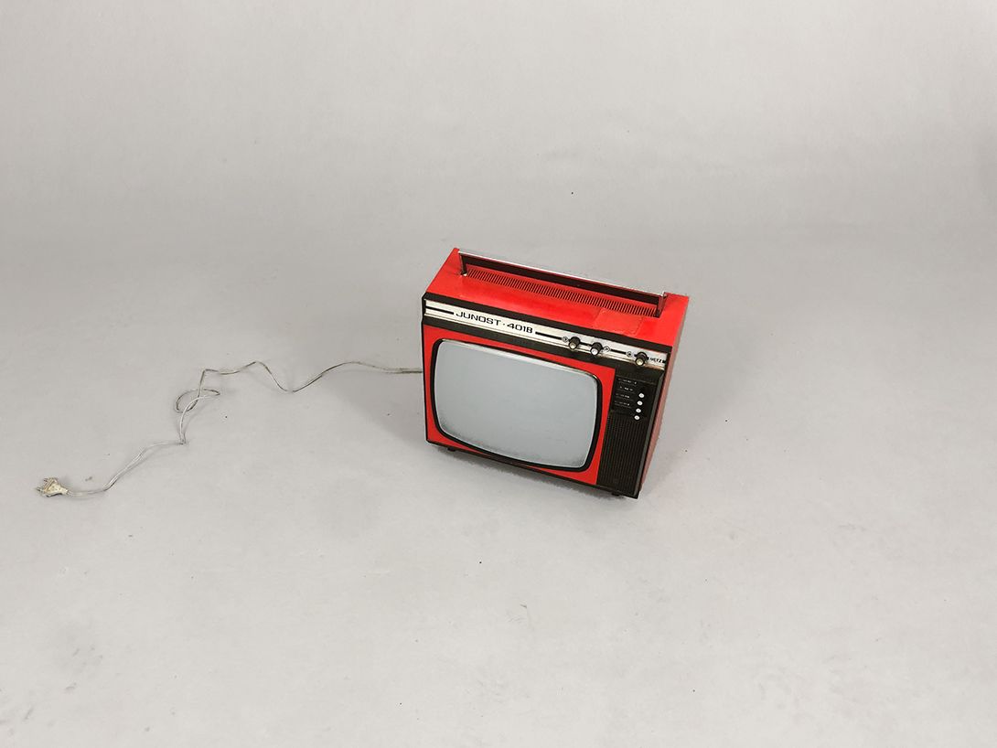Foto Transportable TV JUNOST 401B