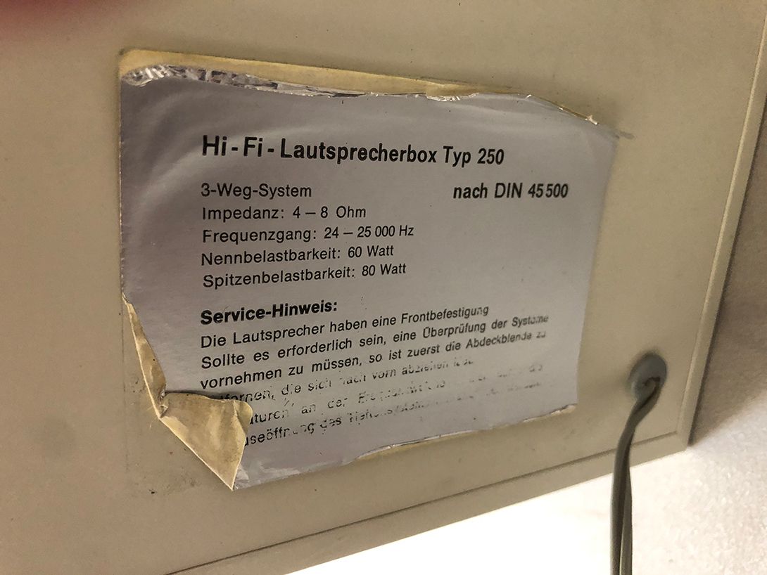 Foto Loudspeakers Typ 250