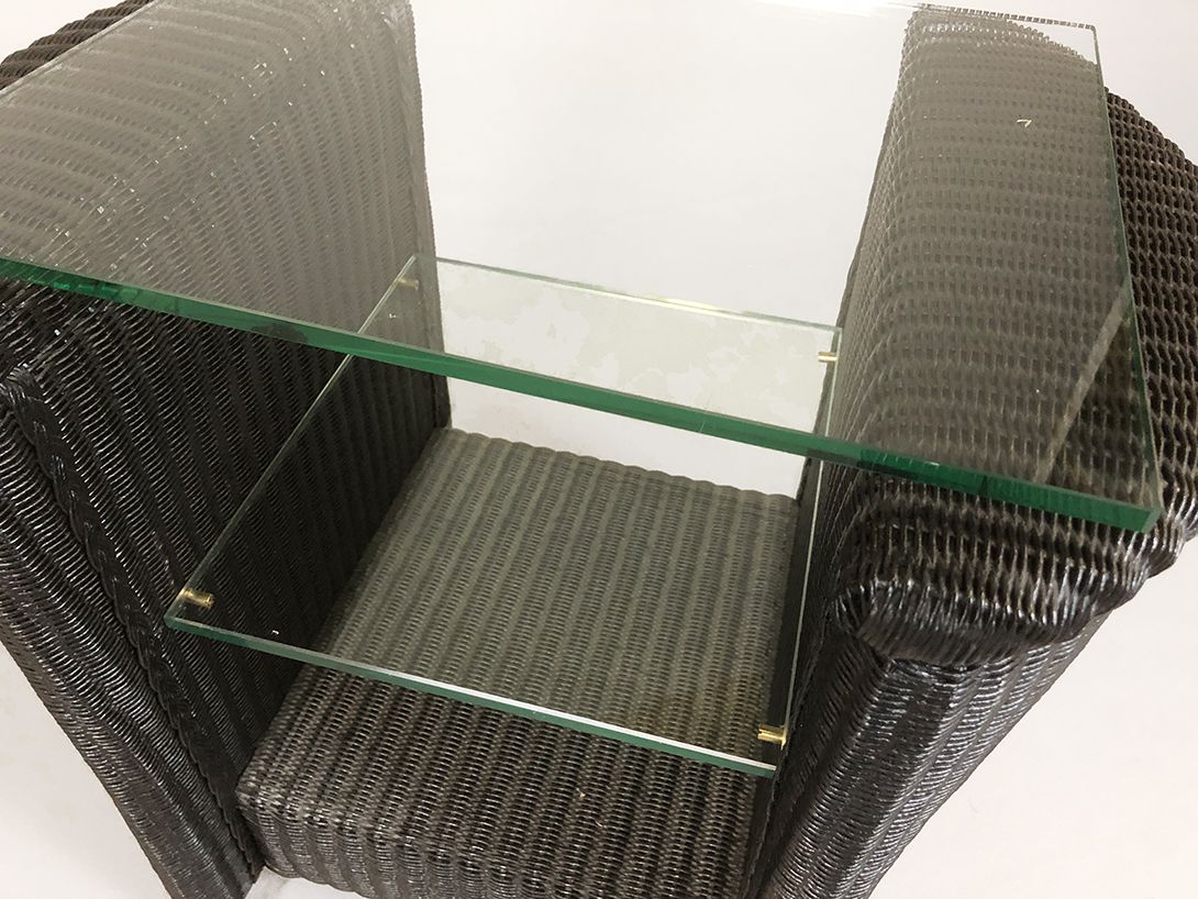 Foto Black Wicker Two Level Coffee Table h52x58x43