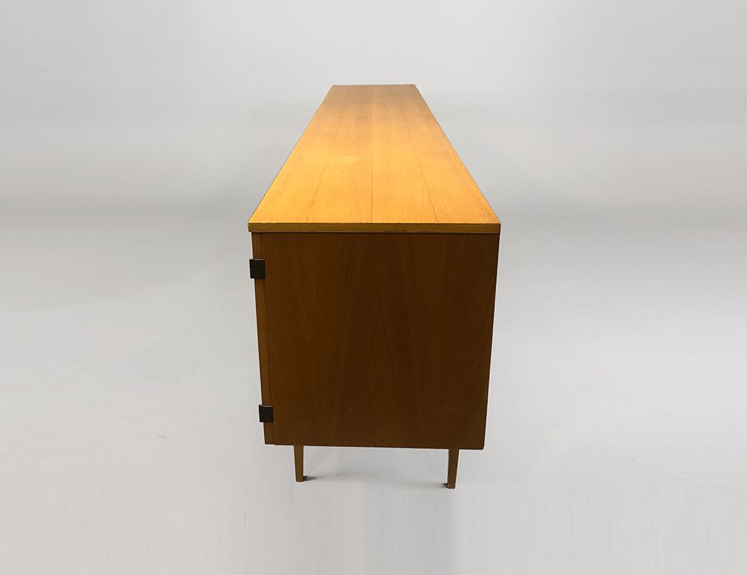 Foto Wooden Sideboard with 4 Drawers w245
