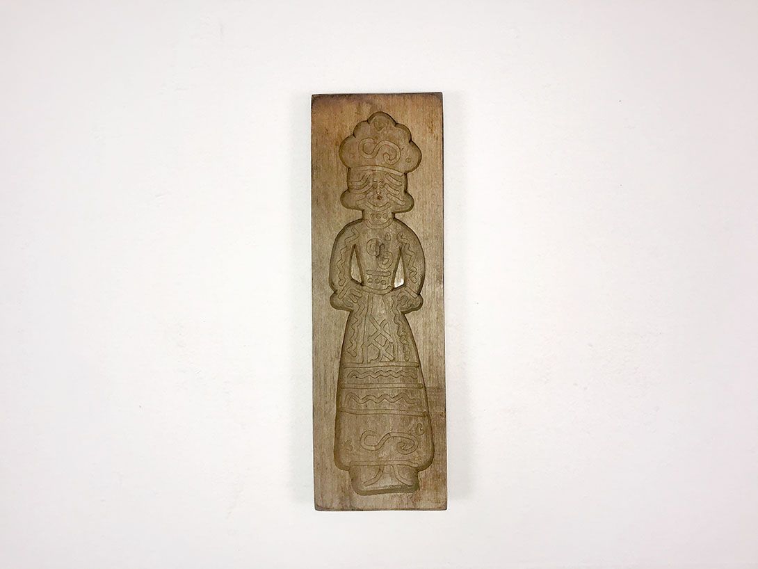 Foto Carved Chocolate Mold Dresden 1840 17B4
