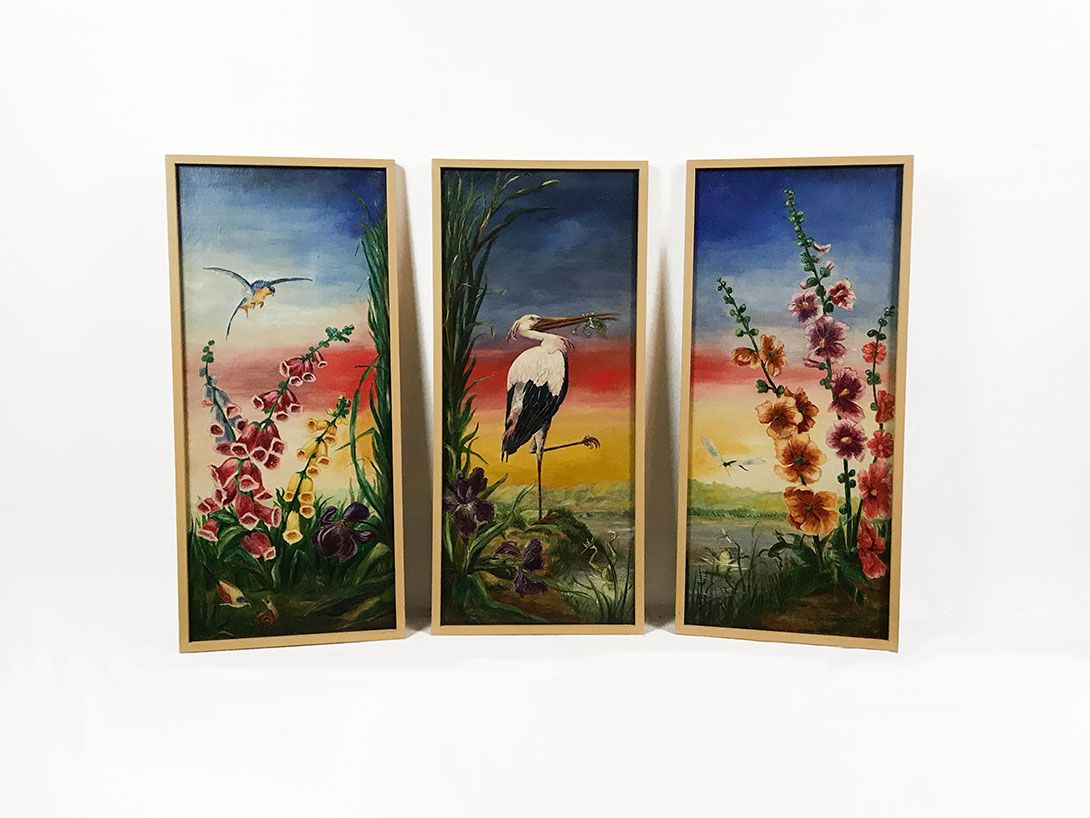 Foto Set of Three Paintings of Birds and Flowers 24D6