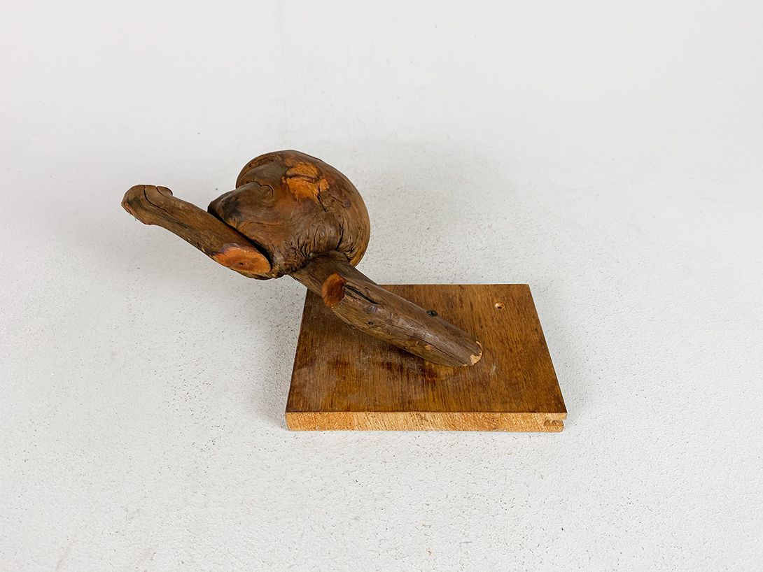 Foto Wooden Branch Sculpture h13x34x13