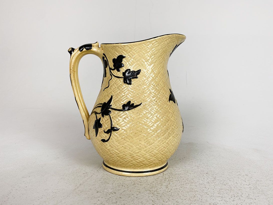 Foto Yellow Jug with Leaves h20