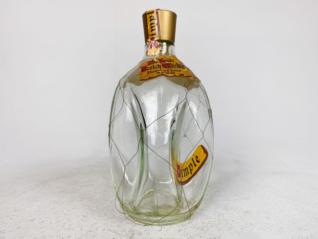 Foto Dimple Whiskey Bottle h22x12