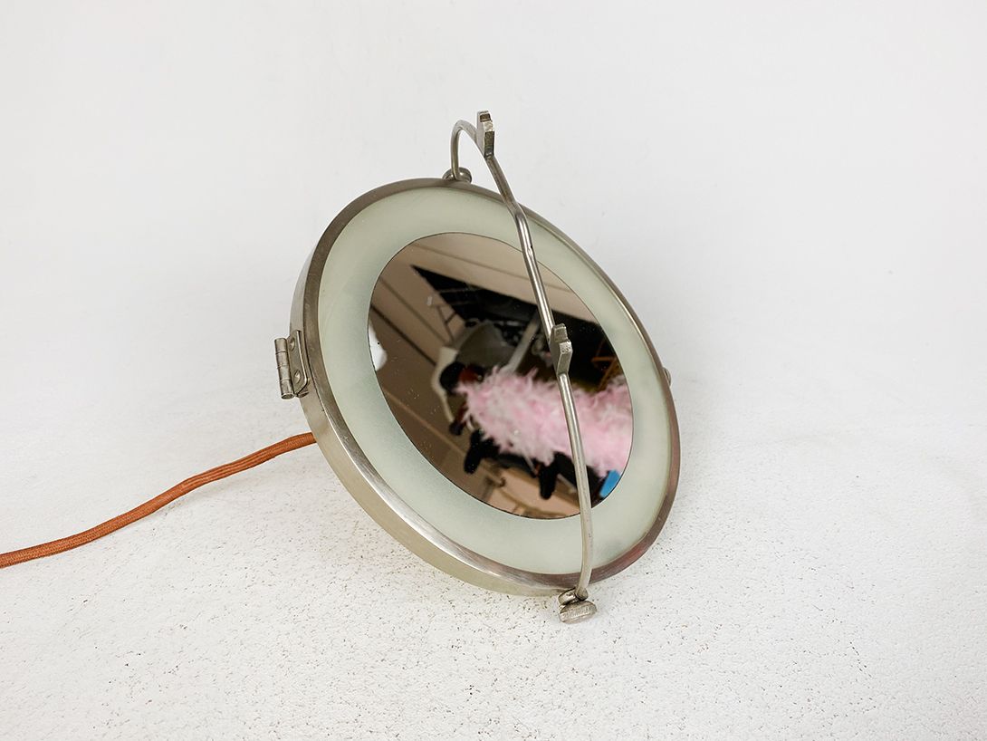 Foto Round Meteor Mirror with Integrated Light, Germany h24x11