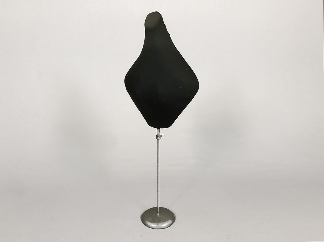 Foto Bust with Metal Stand