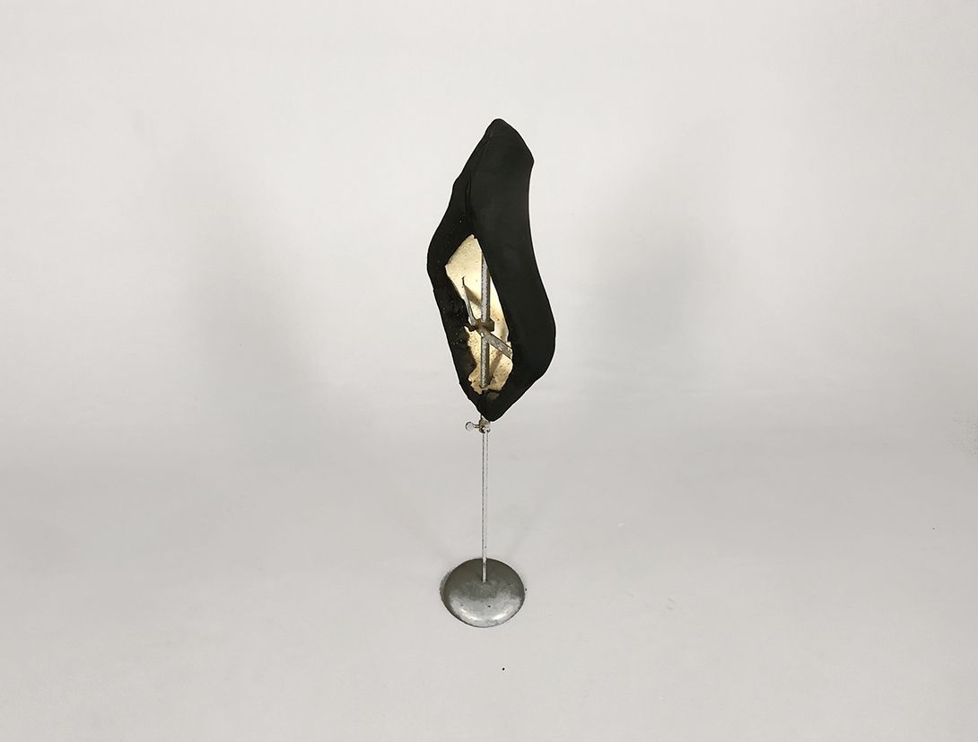 Foto Bust with Metal Stand