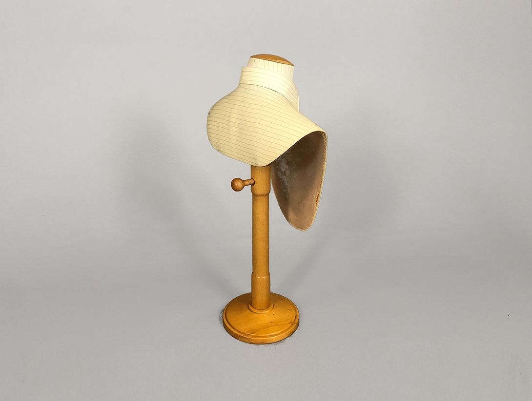 Foto Bust with Collar and Wooden Stand