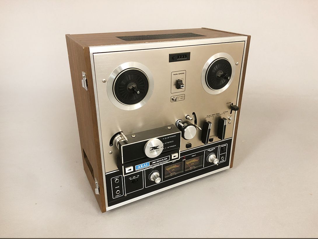 Foto Tape Recorder AKAI X201D