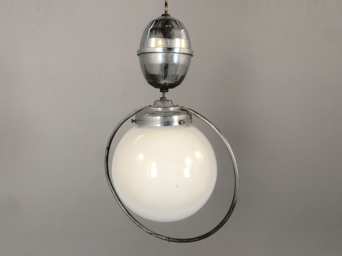Foto Chrome and White Ball Extendable Art Deco Ceiling Lamp Berlin 1937 ø34