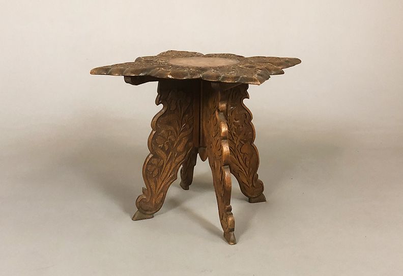 Foto Antique Side Table h33x31x31