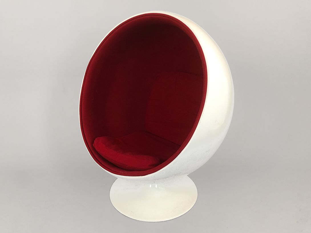 Foto White Ball Chair with Red Upholstery