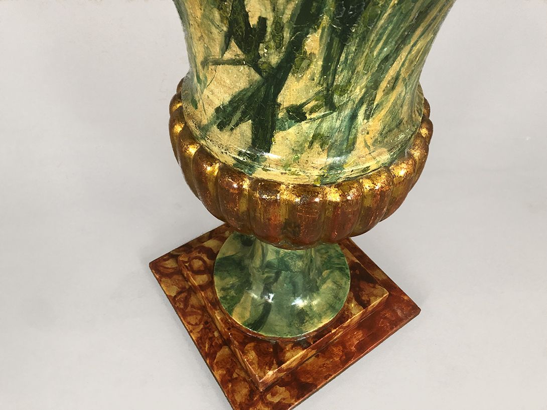 Foto Green and Brown Pattern Vase