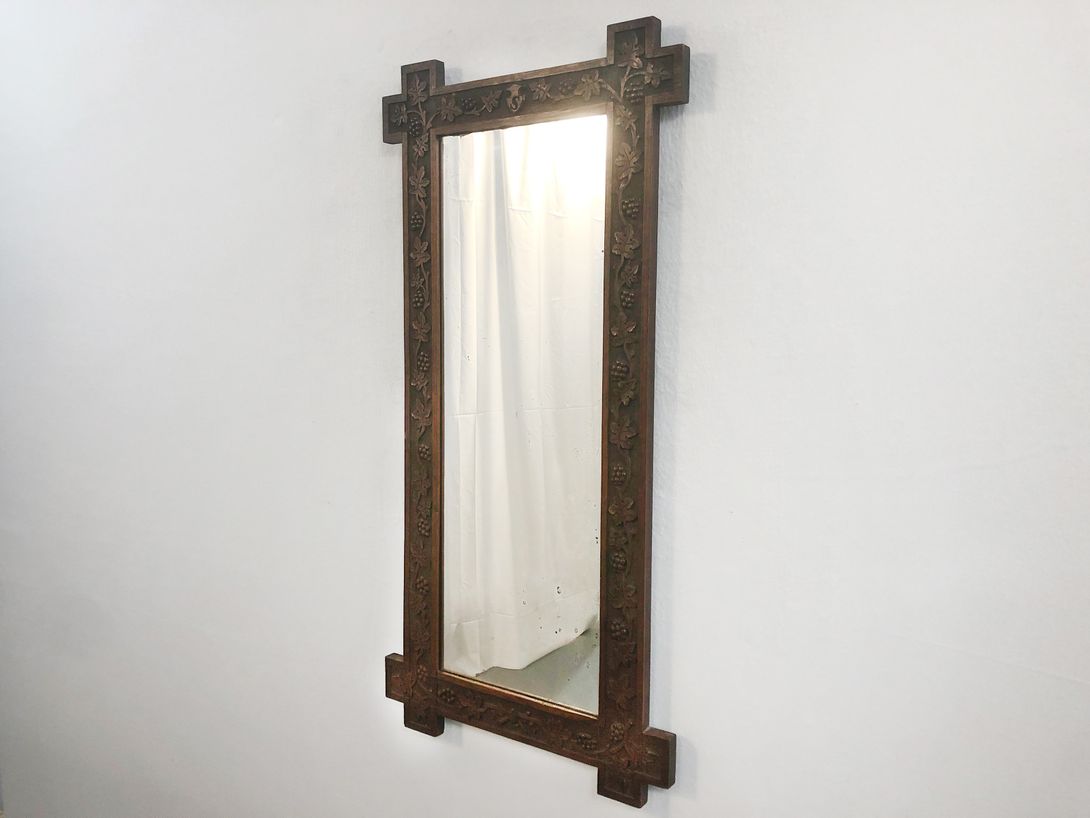 Foto Mirror with Wooden Frame with Carved Vine Tendrils h104x52