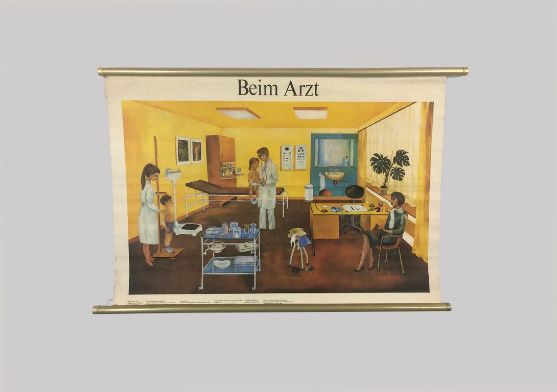 Foto School Chart Beim Arzt h67x102 GDR 1986