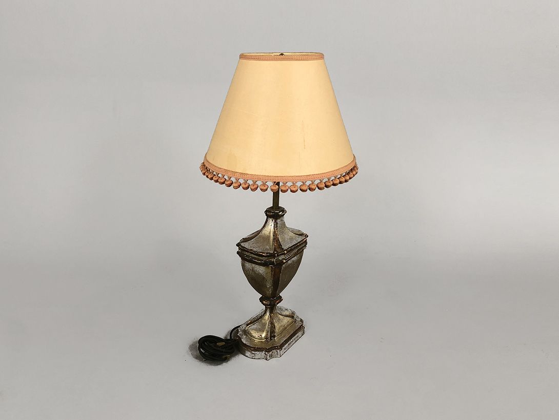 Foto Floor Lamp with Metal Base and Light Shade with Pink Bobbles h85