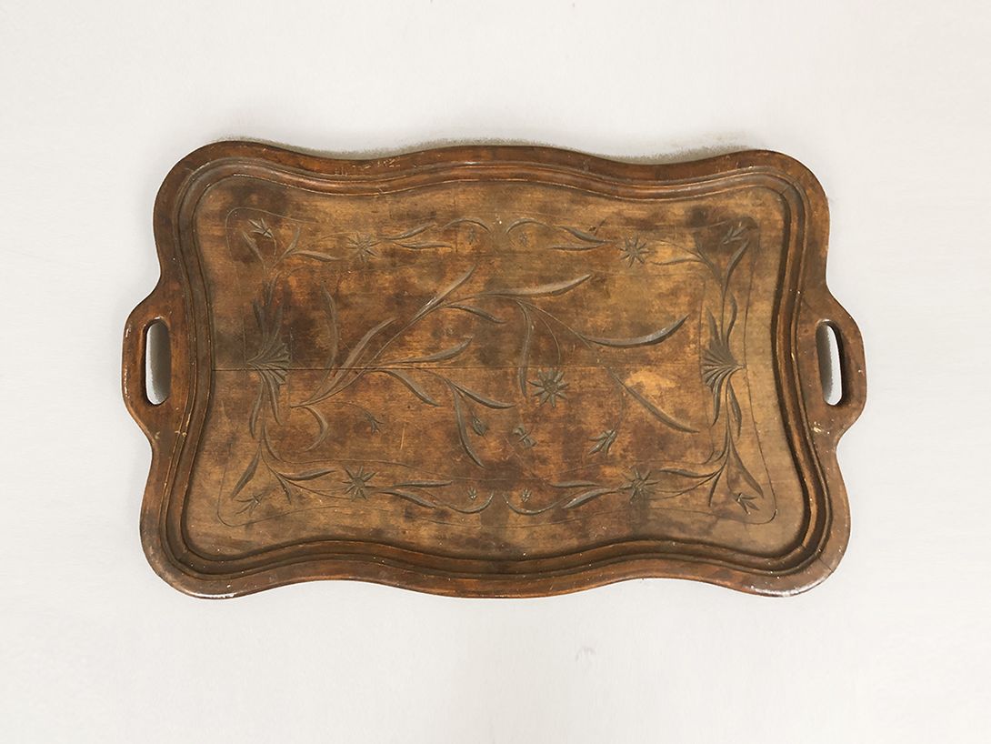 Foto Wooden Carved Tray