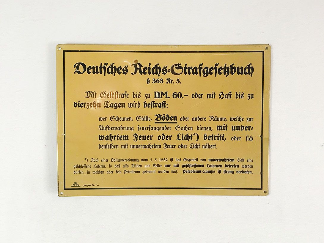 Foto German Prohibition Sign h25 21C5