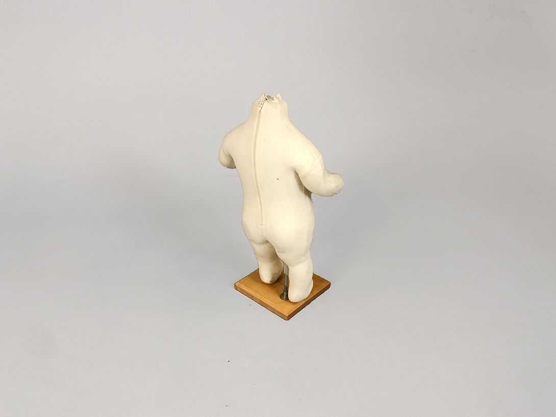 Foto Children Tailor&#8217;s Dummy with Bowed Arms