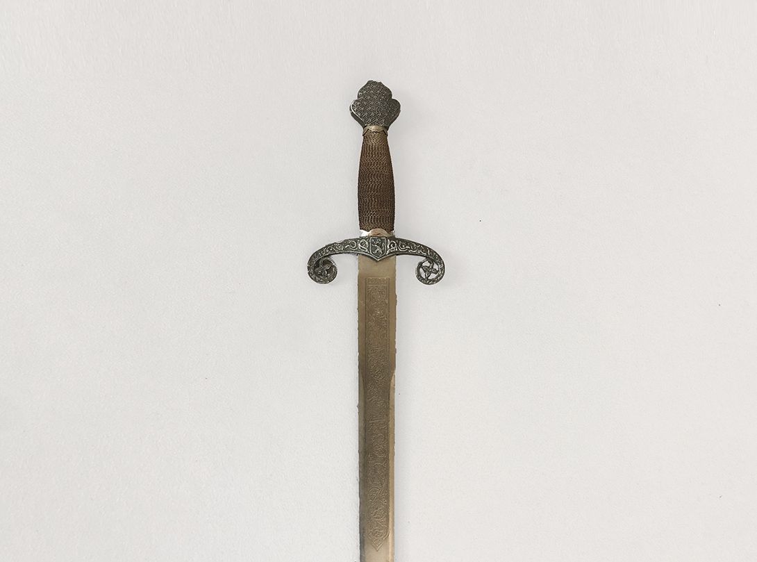 Foto Antique Sword Decorative Spain 1900