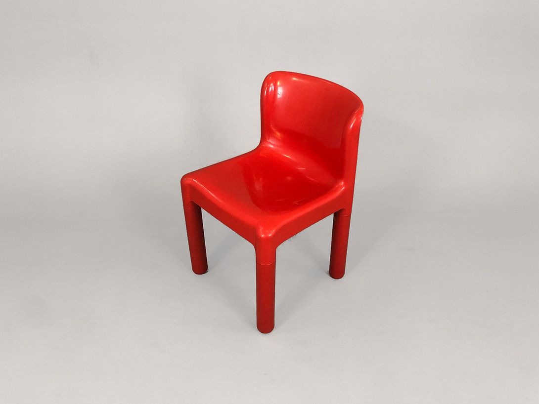 Foto Red Kartell Chair, Carlo Bartoli