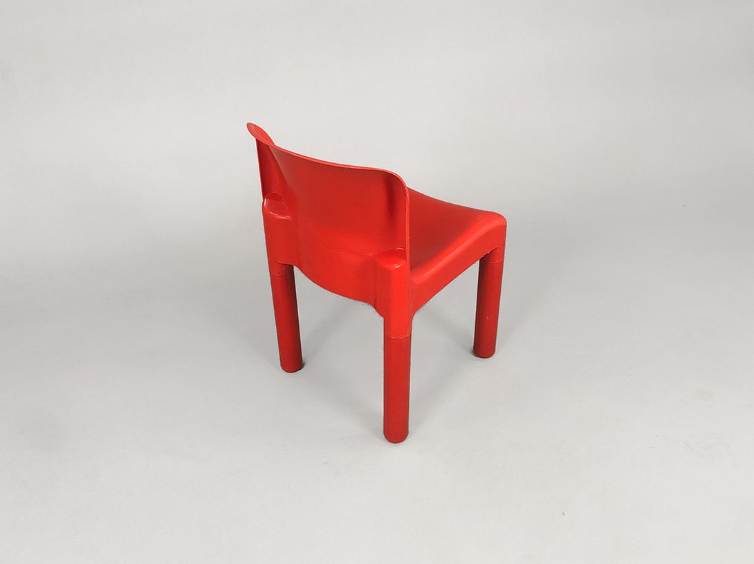 Foto Red Kartell Chair, Carlo Bartoli