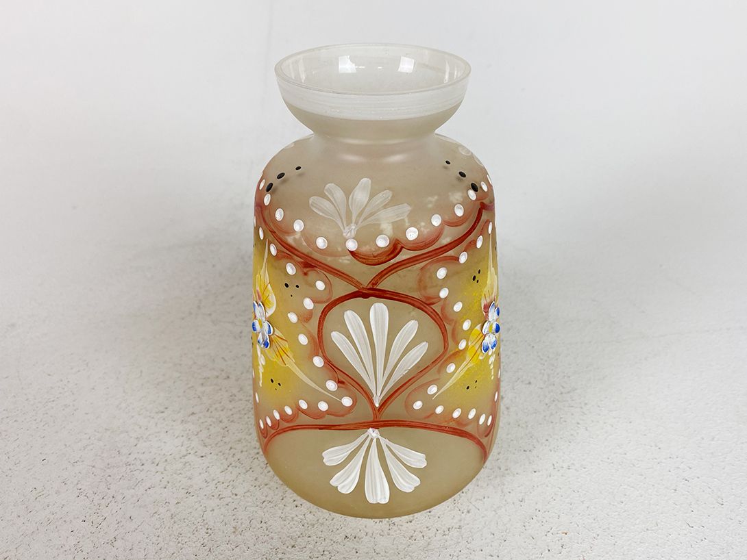 Foto Milky Handpainted Glass Vase h21