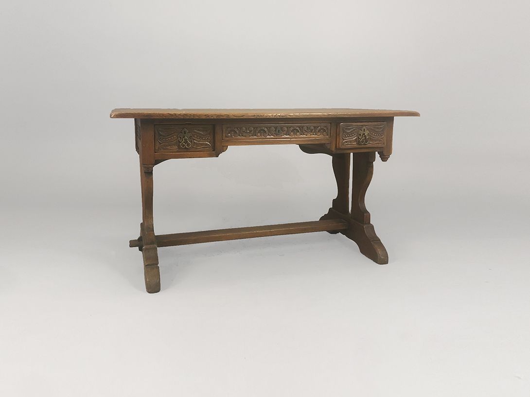 Foto Wooden Table with Drawers H76x140x75