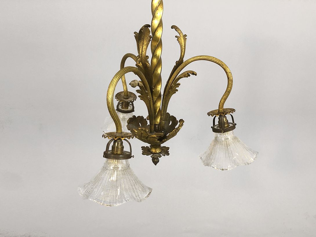 Foto Brass Pendant Lamp with White Glass Flowers ø58