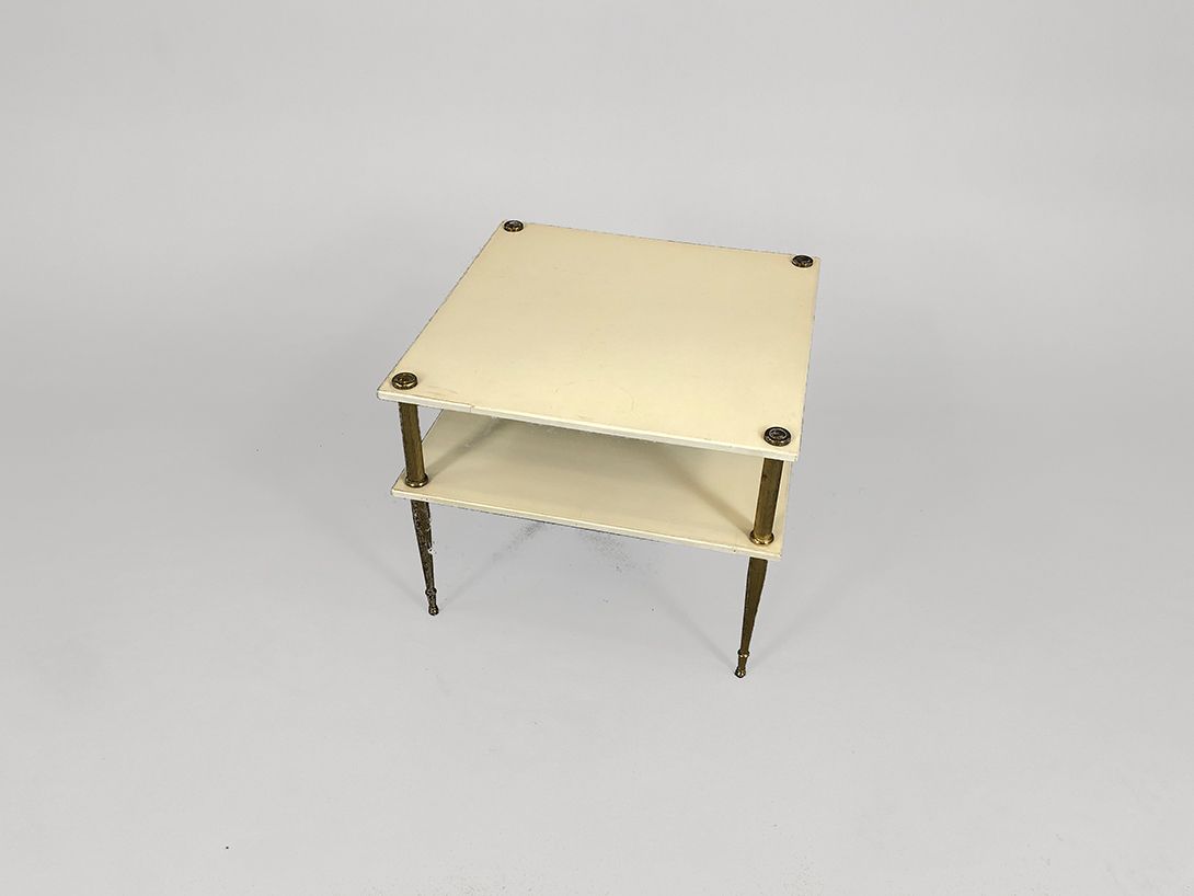 Foto White Coffee Table with Brass Feet h45x56x56