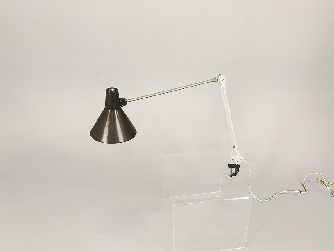 Foto Industrial Desk Lamp with Brass and White Brackets h51