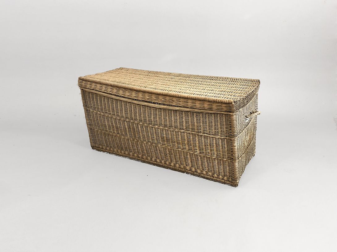 Foto Wicker Basket with Lid and Handles H70