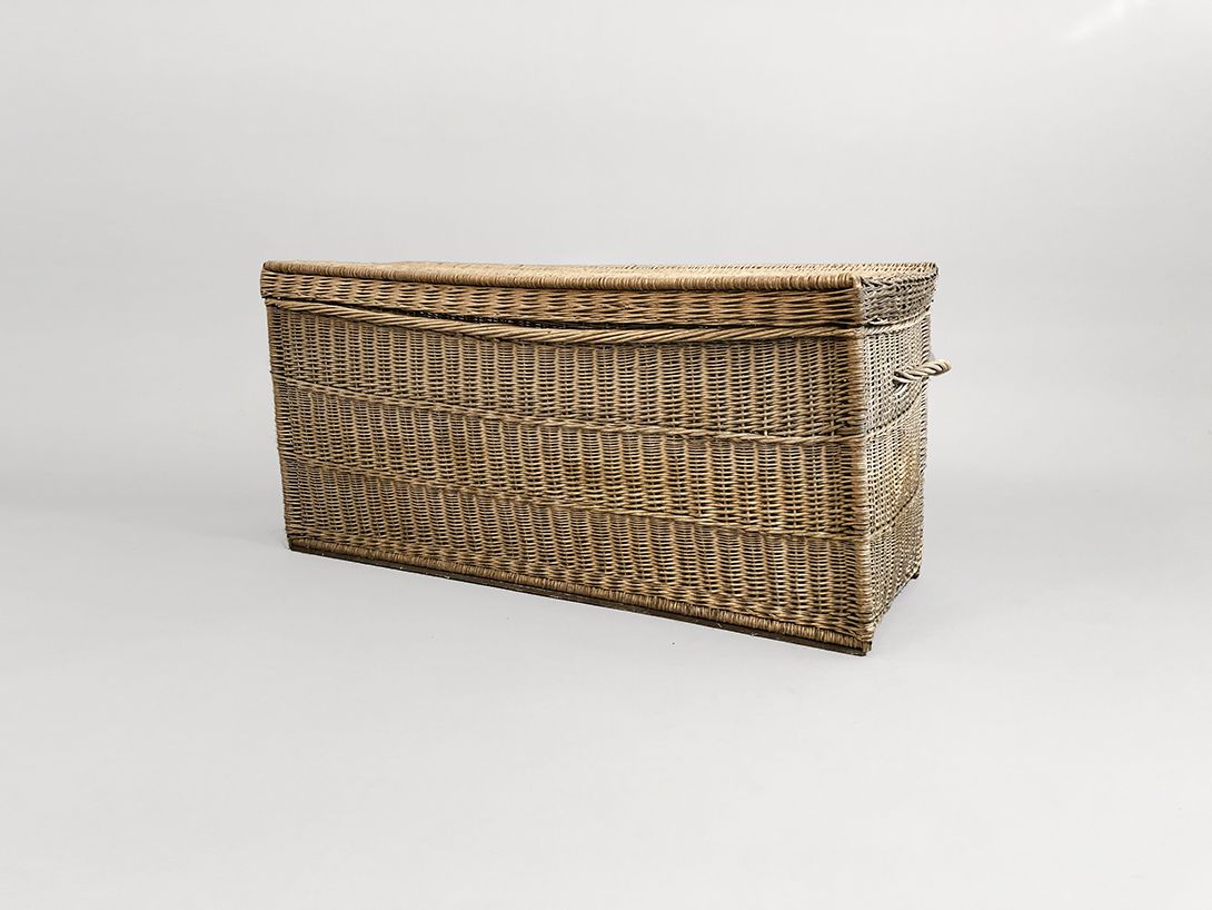 Foto Wicker Basket with Lid and Handles H70