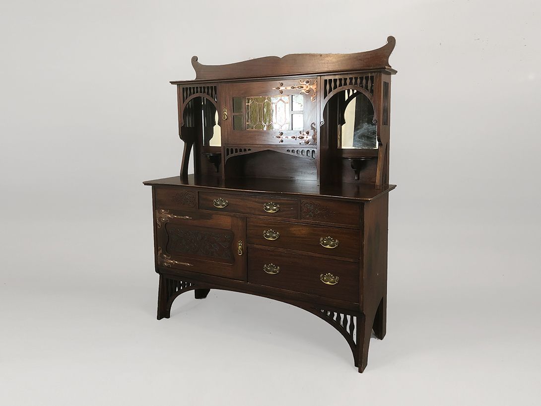 Foto Antique Dark Brown Cabinet