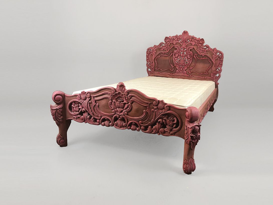 Foto Wooden Ornamental Pink Bed h130x224x134