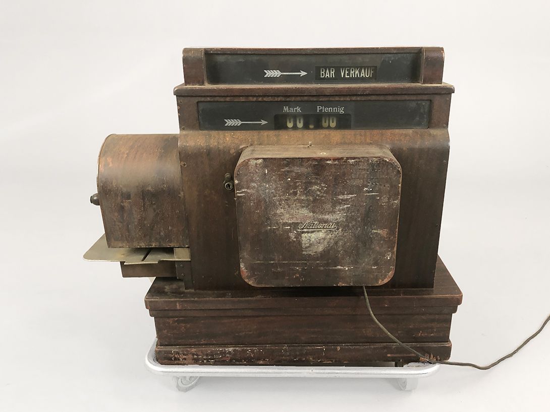 Foto Antique Cash Stand