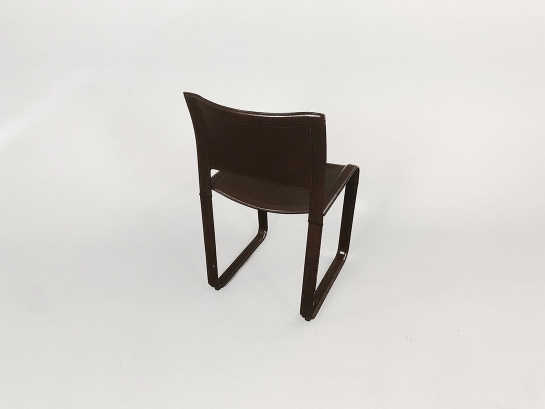 Foto Brown Leather Chair