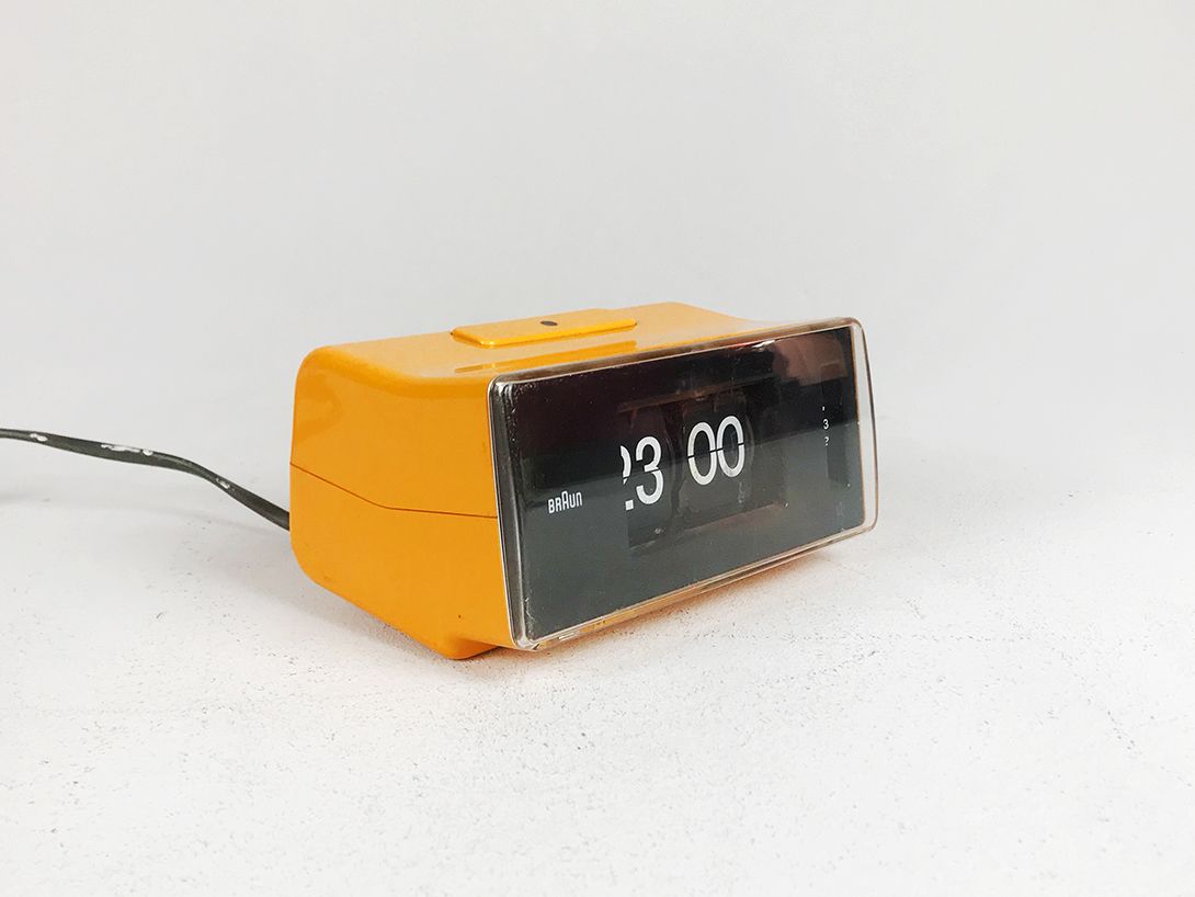 Foto Yellow Alarm Clock by Braun