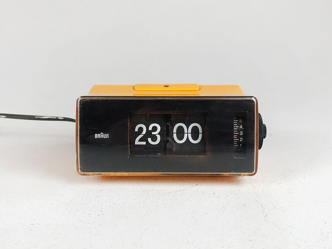 Foto Yellow Alarm Clock by Braun