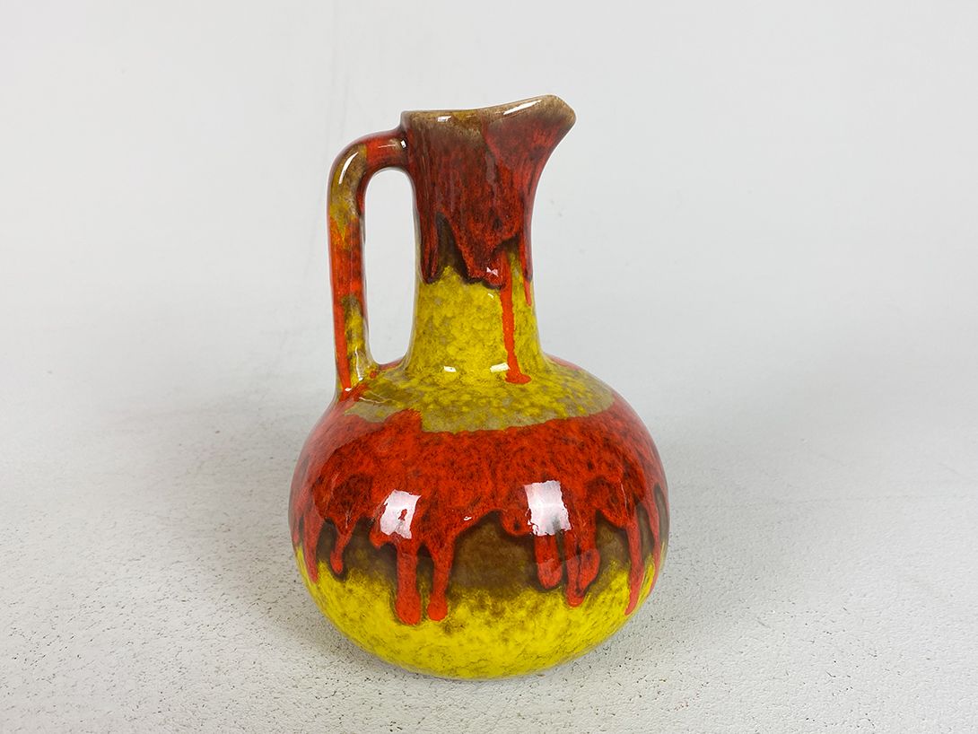 Foto Shiny Jug Vase with Drip Art h20 C4