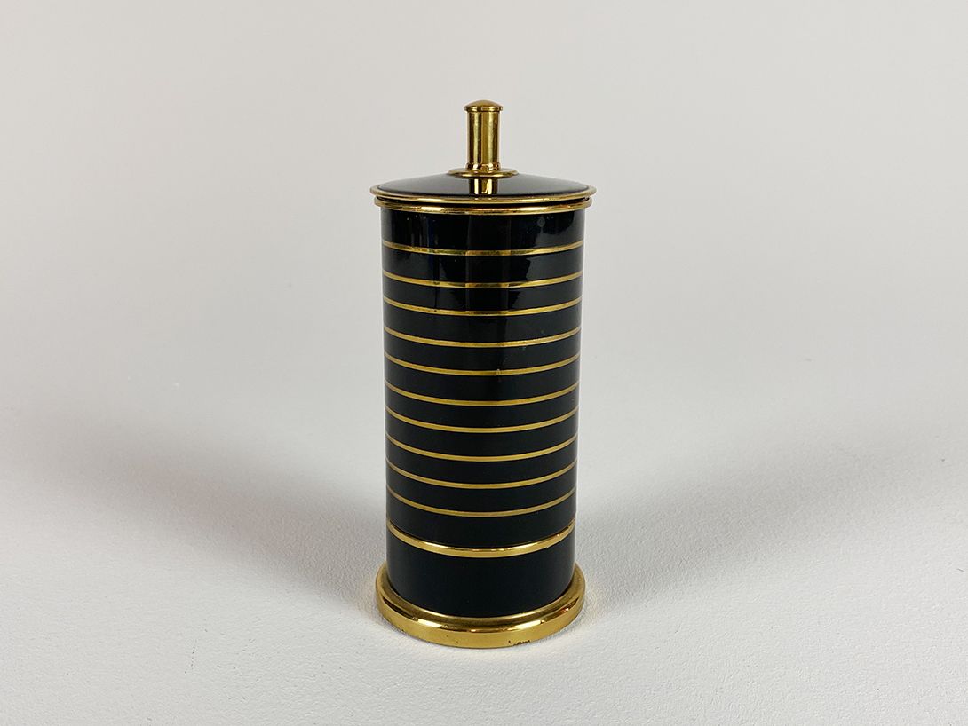 Foto Brass and Black Cigarette Dispenser h17x7