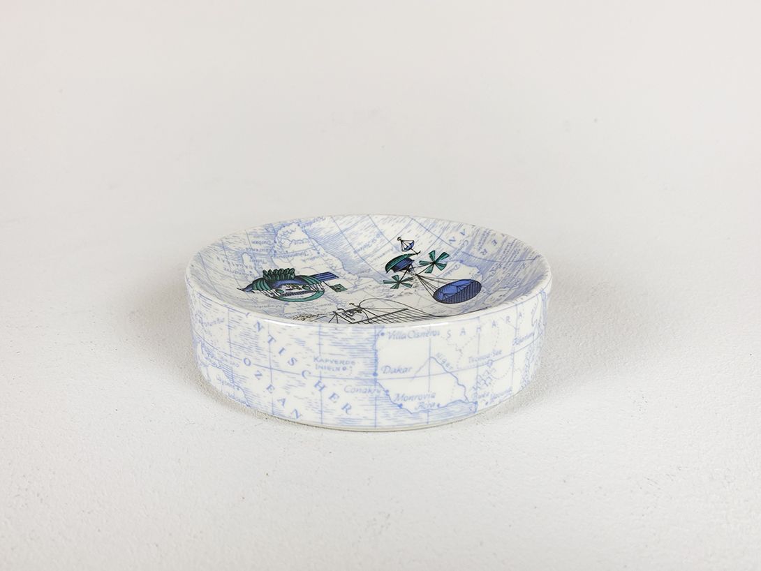 Foto World Map Ashtray, Germany h4x13