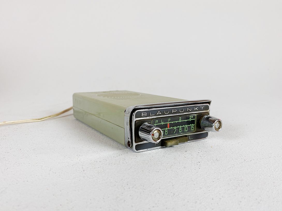 Foto Blaupunkt Portable Car Radio h4x9x19