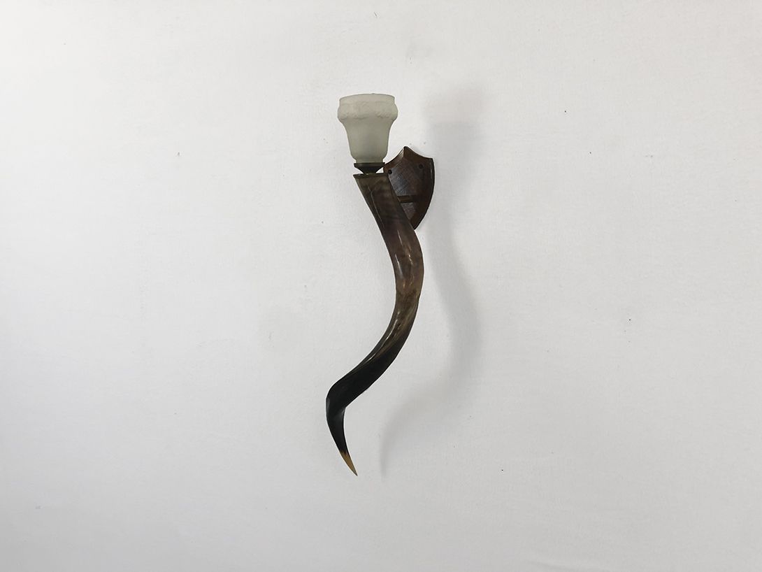 Foto Torch Wall Lamp with Horn Base h86