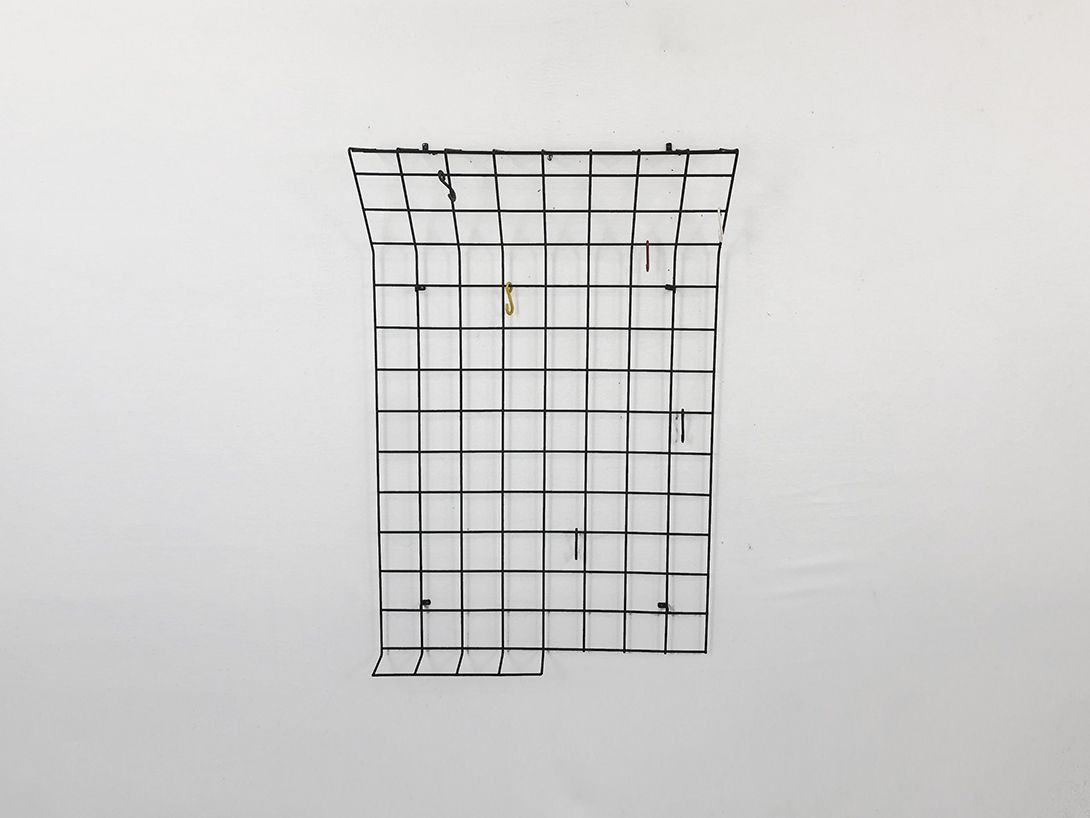 Foto Black Grid Metal Wall Wardrobe