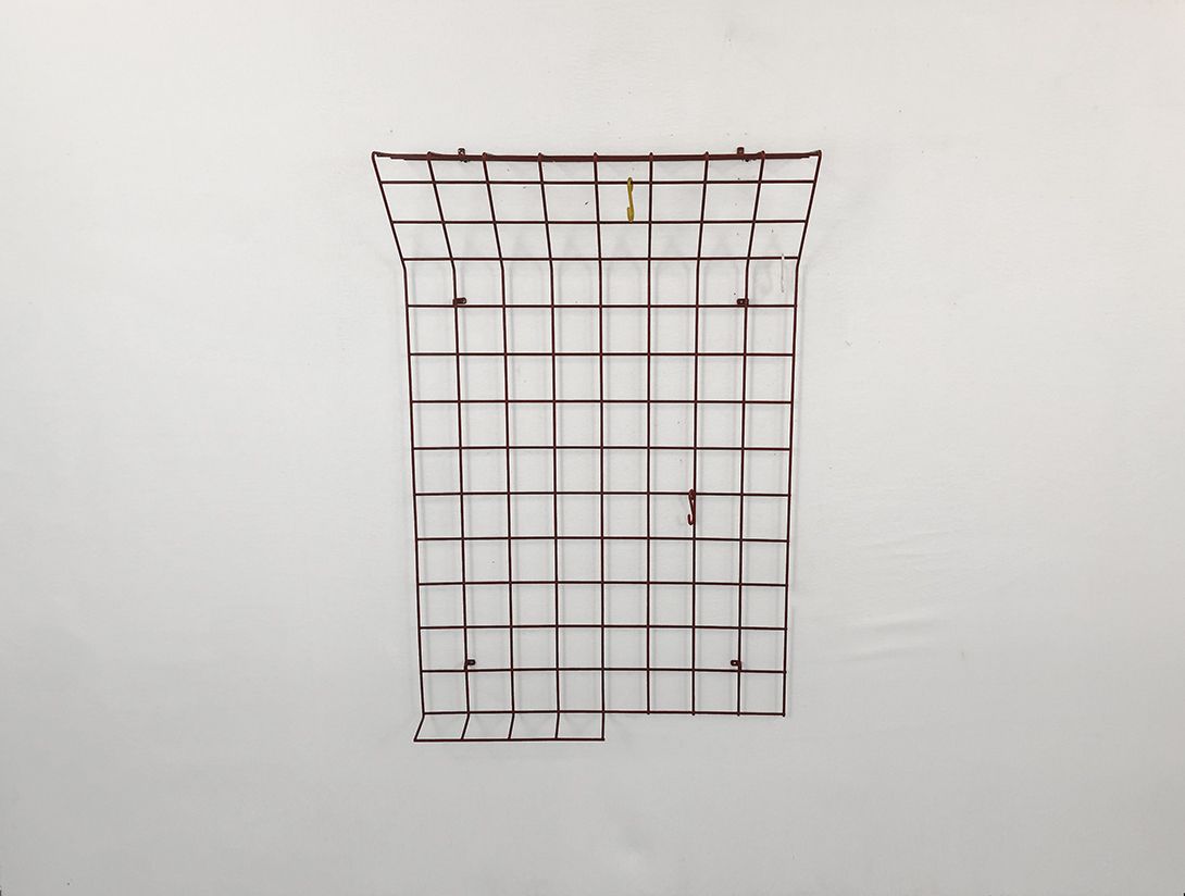 Foto Red Grid Metal Wall Wardrobe