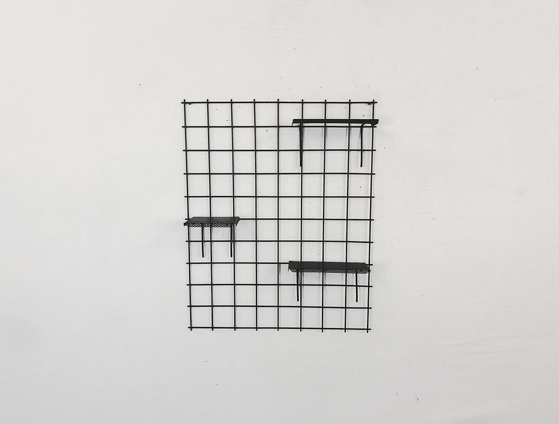 Foto Black Grid Wall Unit with Perforated Metal Shelves 3 of 3
