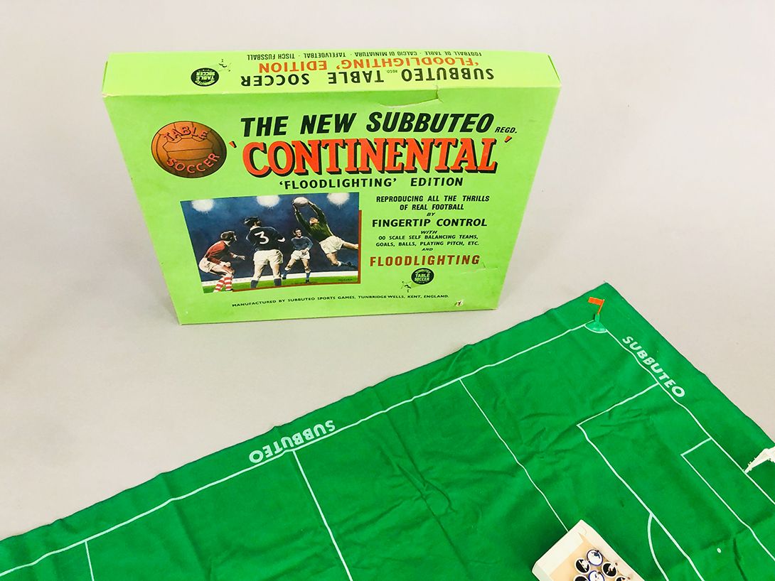 Foto Soccer Game with Floodlight