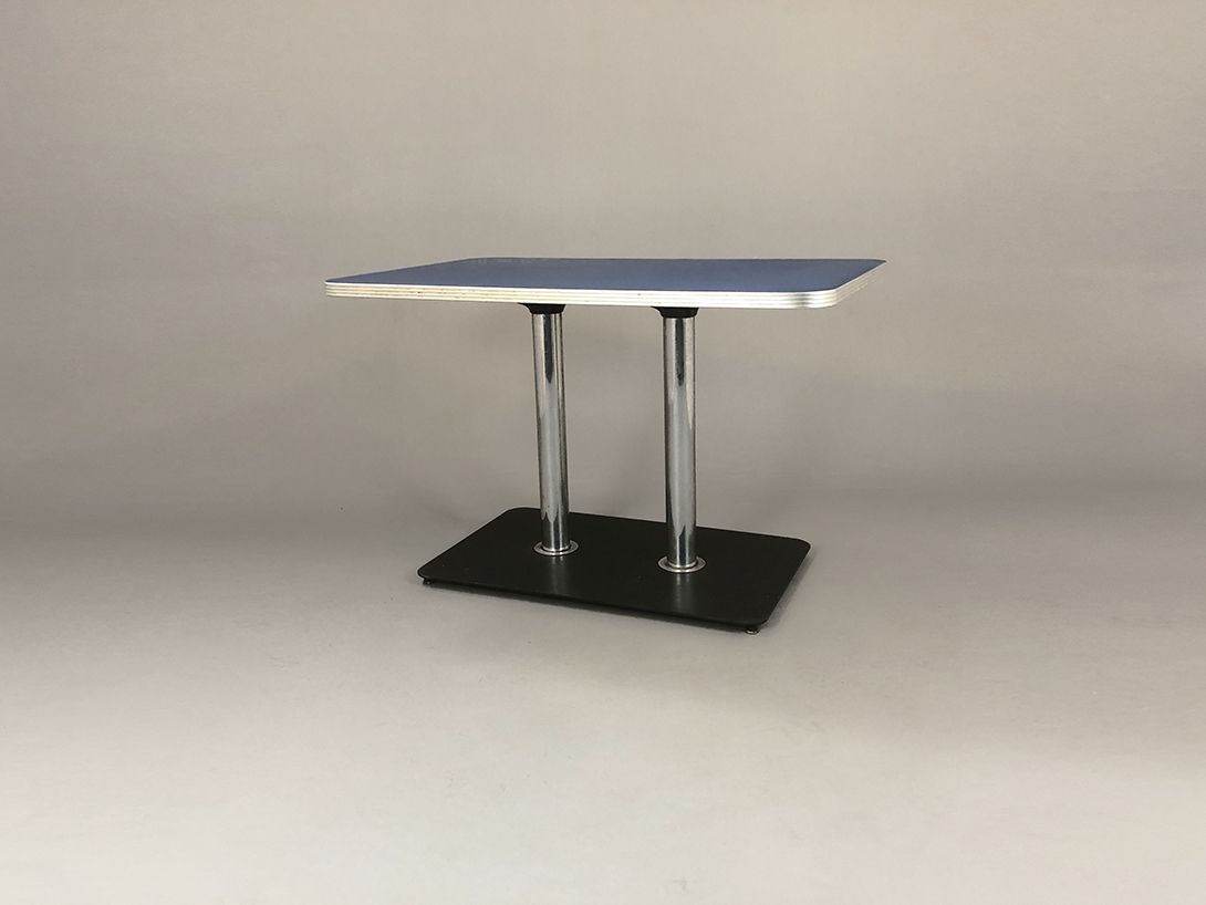 Foto Blue Streamline Diner Table h78x121x76